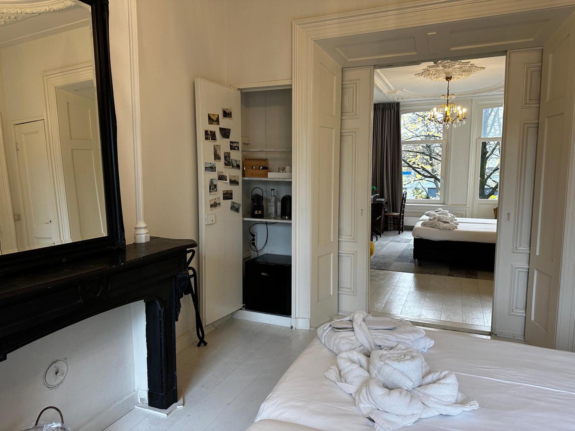 Nine-T-Teen Bed And Boutique Amszterdam Kültér fotó
