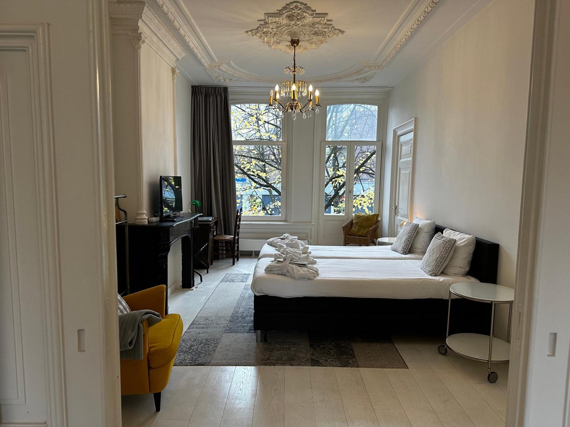 Nine-T-Teen Bed And Boutique Amszterdam Kültér fotó