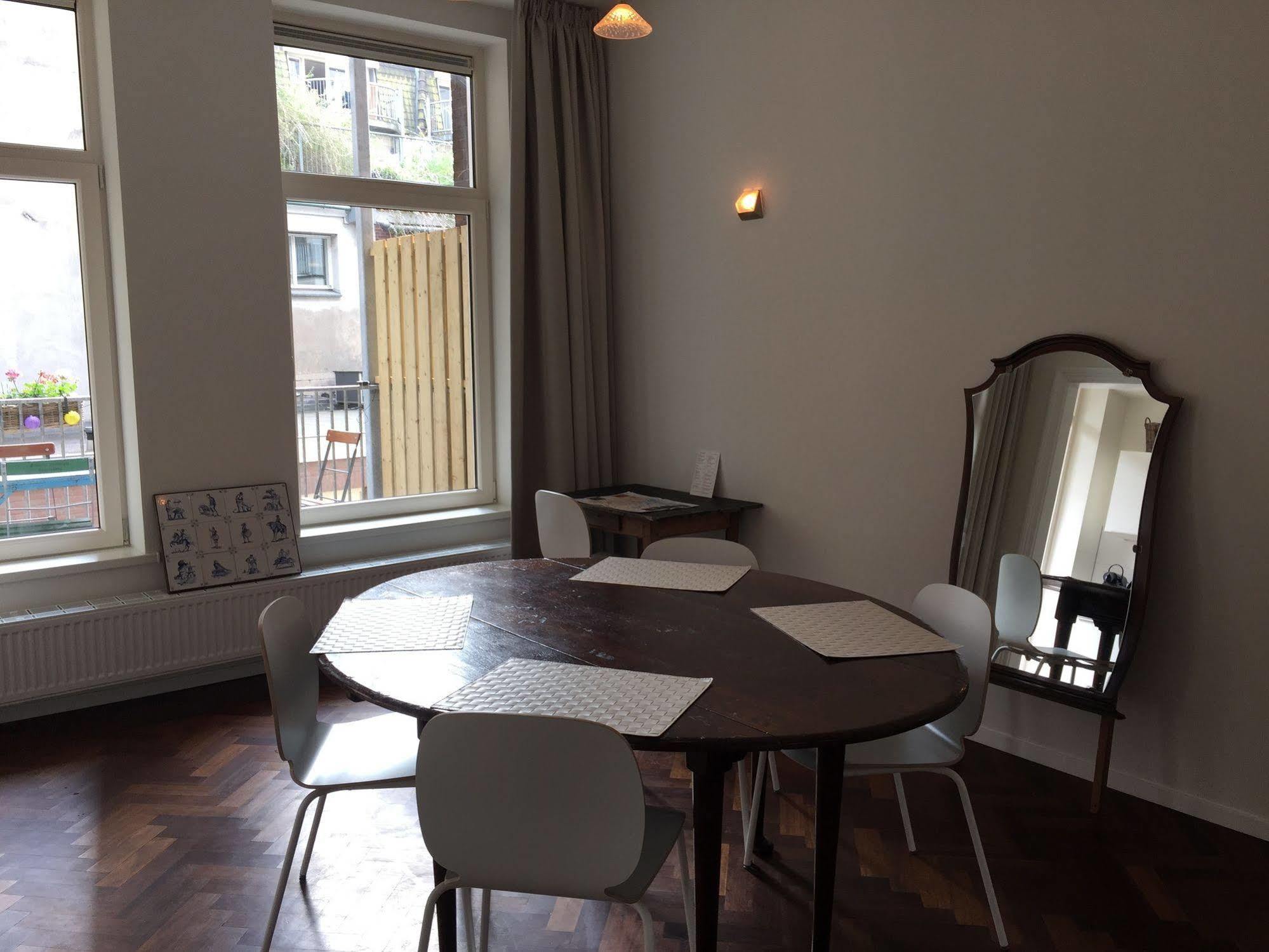 Nine-T-Teen Bed And Boutique Amszterdam Kültér fotó