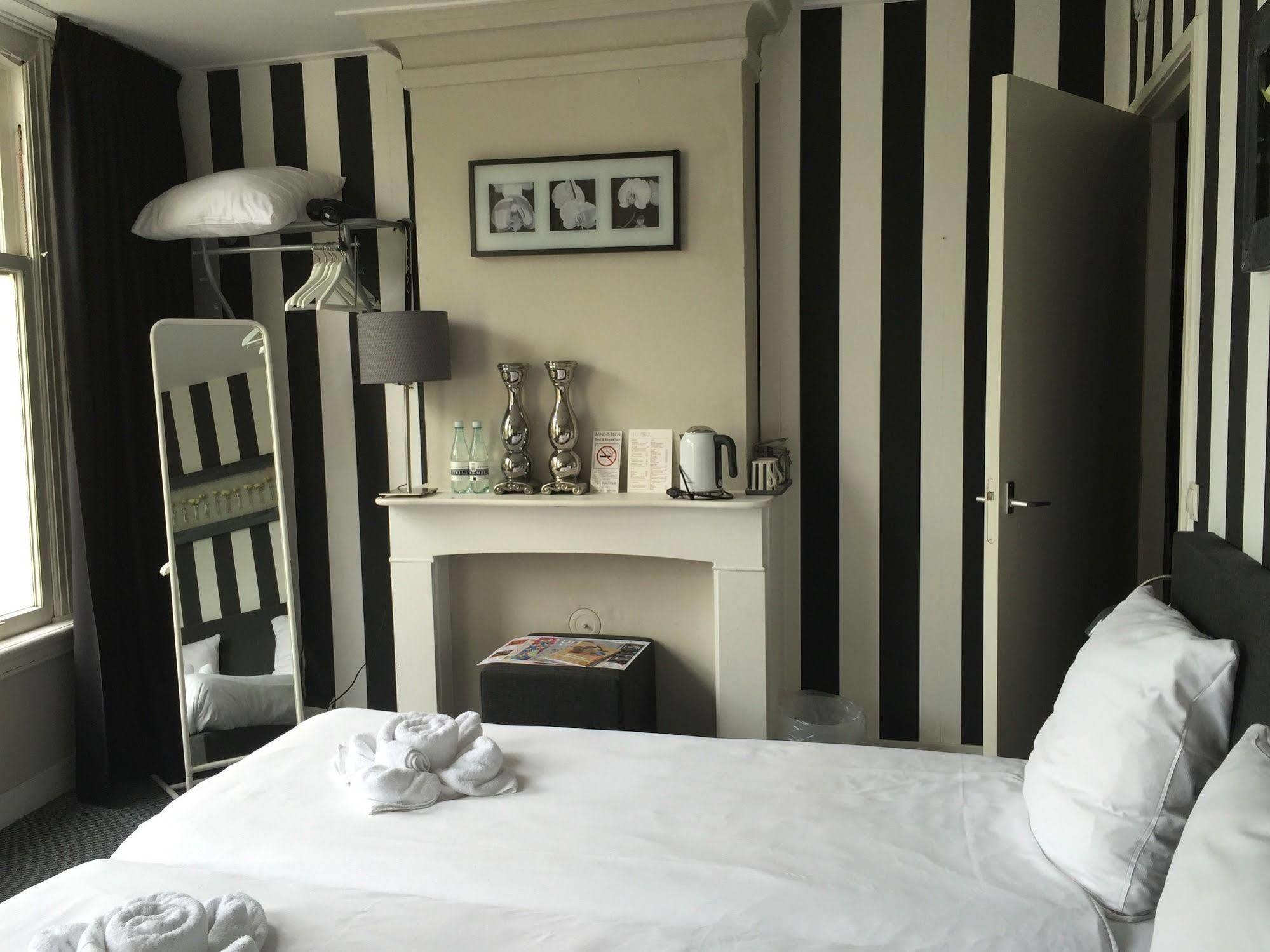 Nine-T-Teen Bed And Boutique Amszterdam Kültér fotó