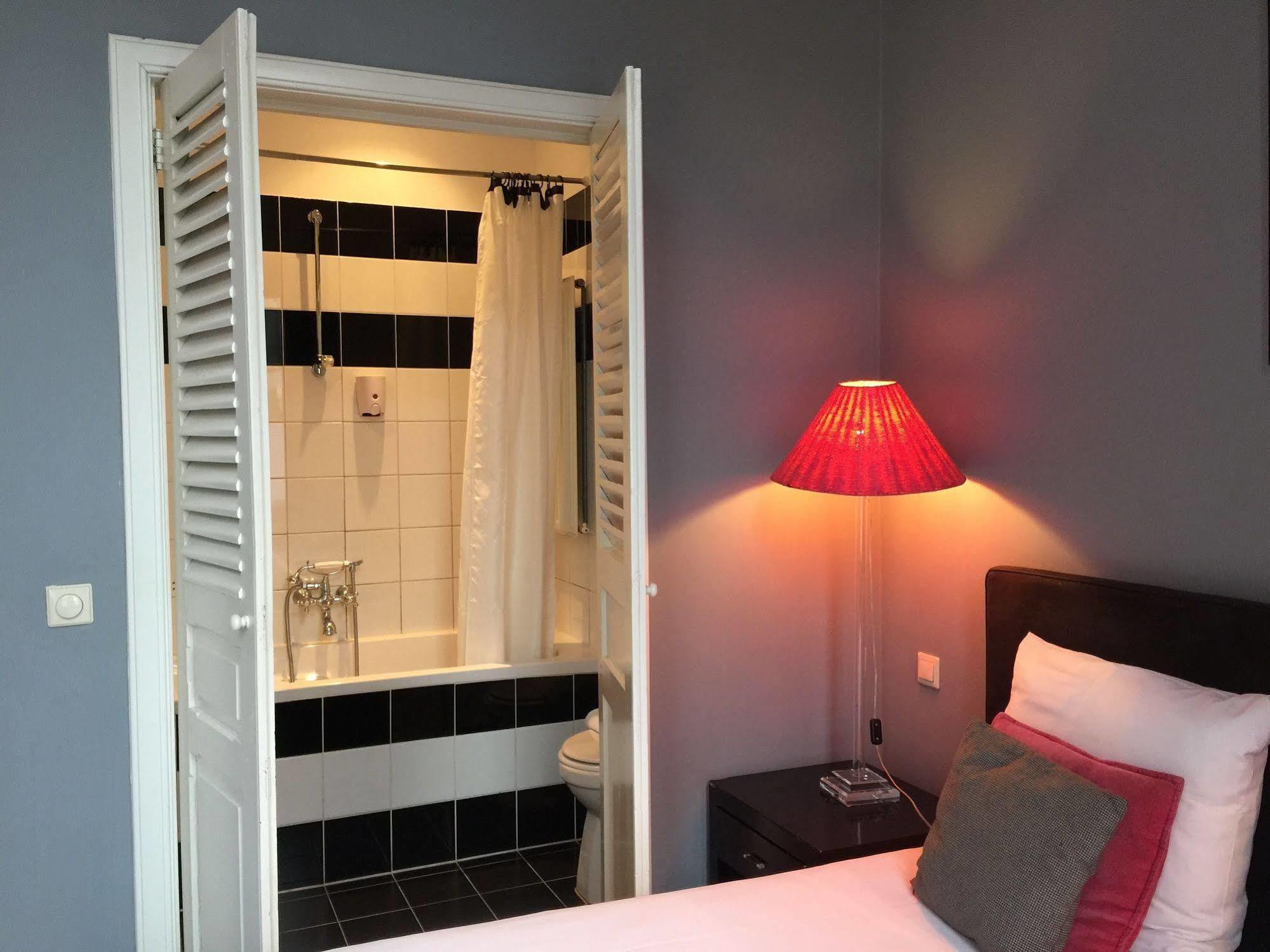 Nine-T-Teen Bed And Boutique Amszterdam Kültér fotó